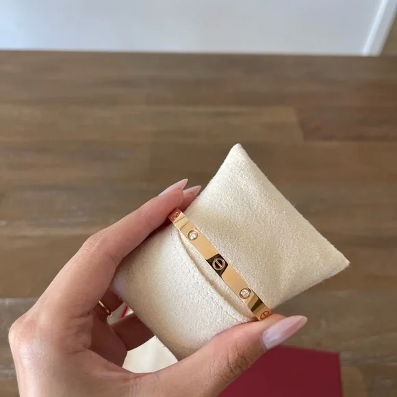 Cartier Classic Love Bracelet 4 diamonds size 18 in Rose Gold - Picture 4 of 7